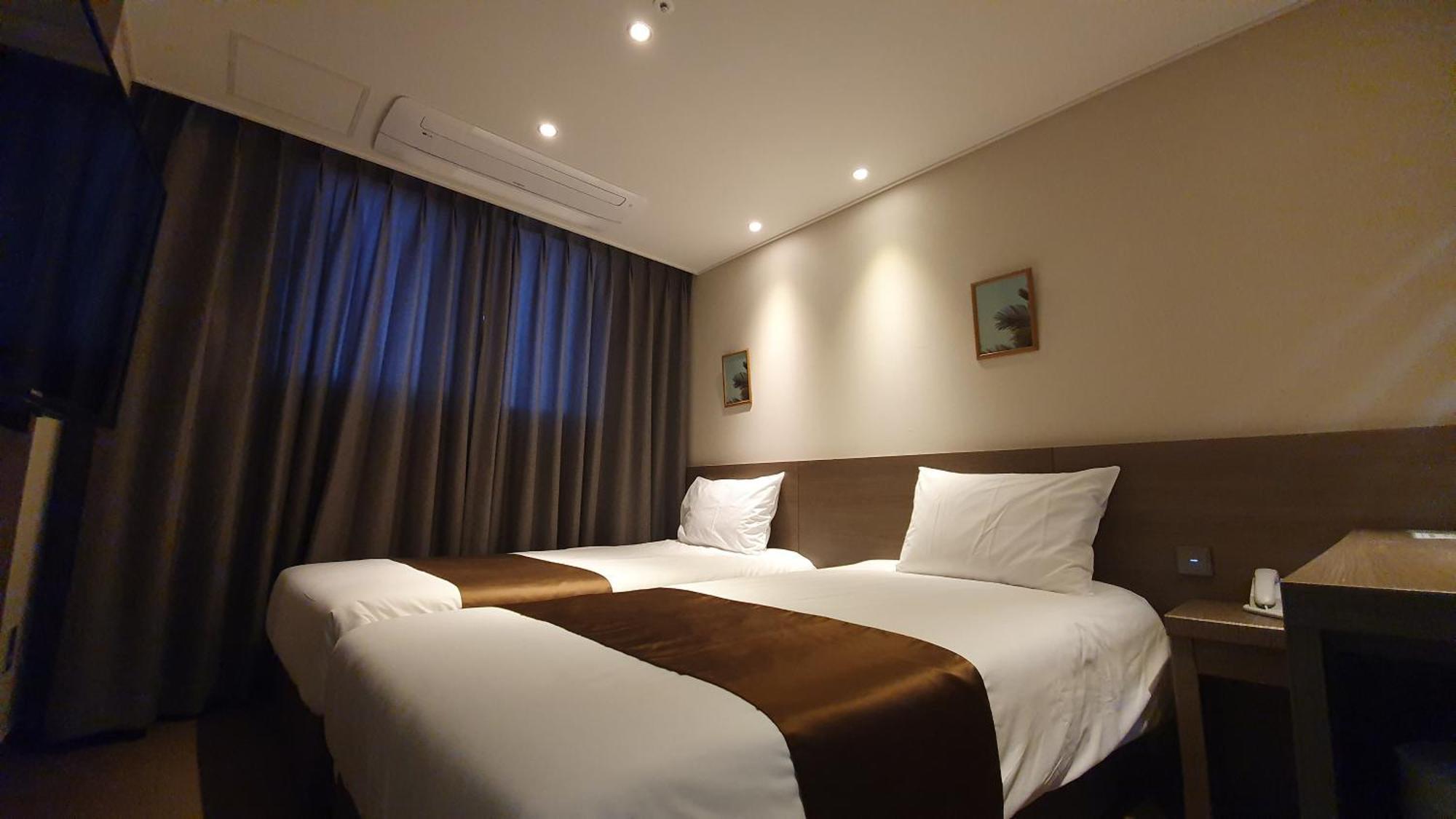 Grandmillions Hotel Szogüpho Kültér fotó