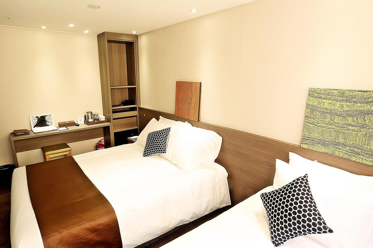 Grandmillions Hotel Szogüpho Kültér fotó