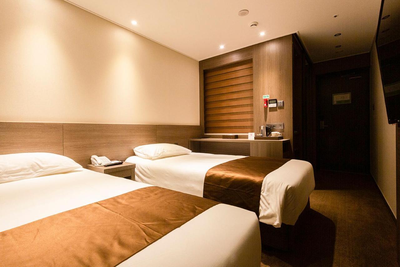 Grandmillions Hotel Szogüpho Kültér fotó